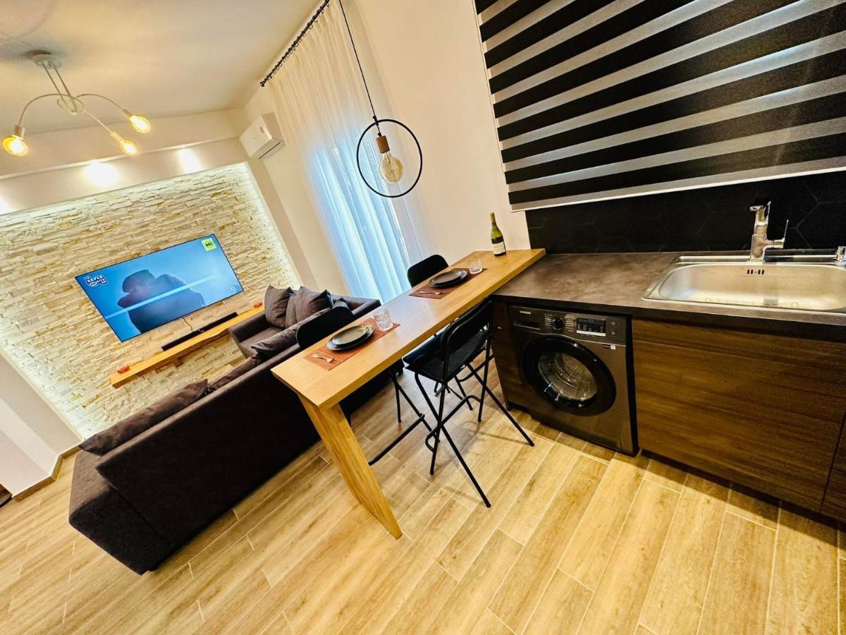 Apartment Dimitris Atene Esterno foto